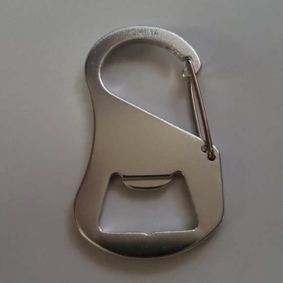 Patagonia Cerveza Carabiners bottle opener keychain - Picture 3 of 3